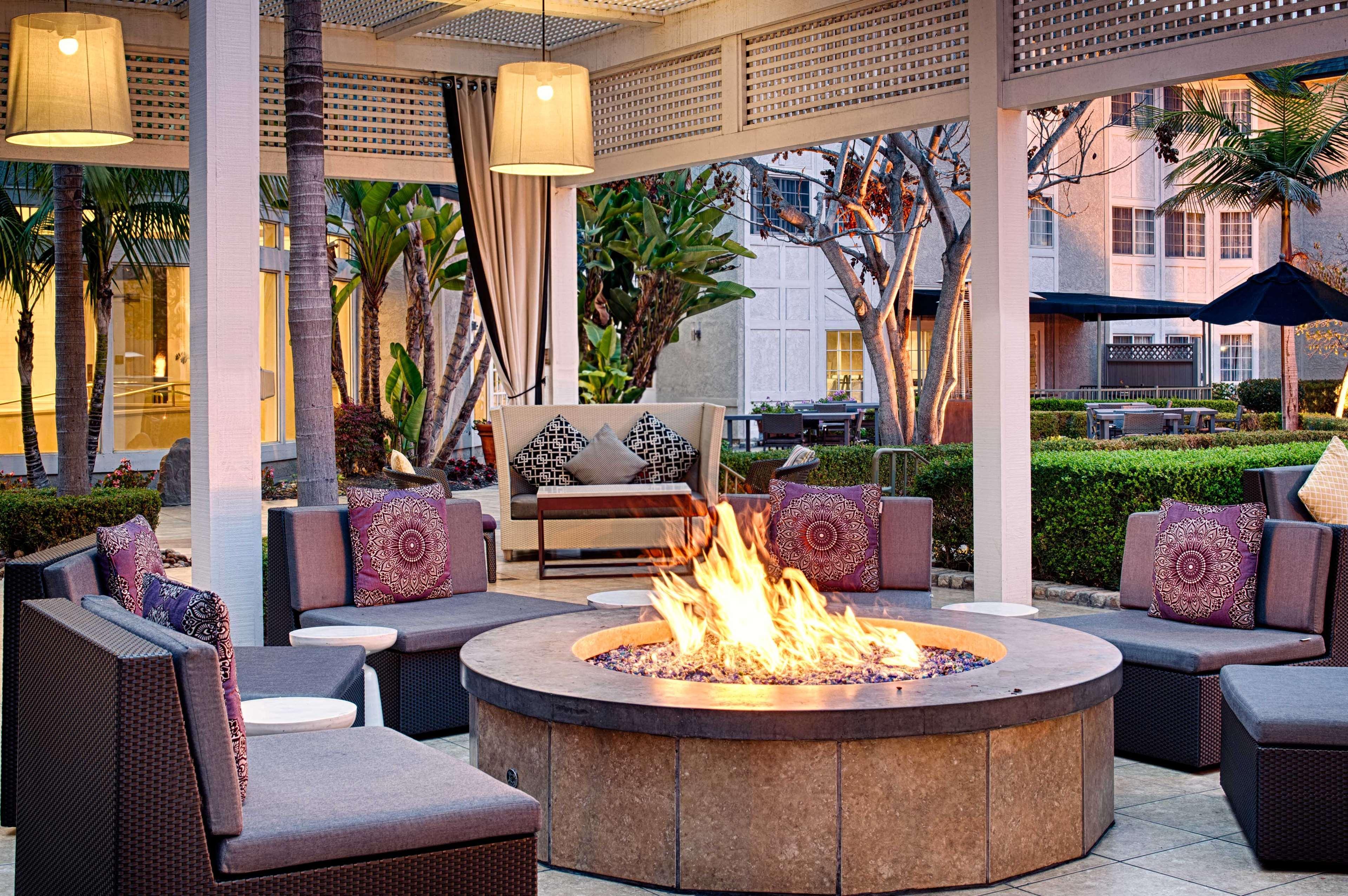 Hilton San Diego/Del Mar Exterior photo